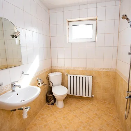 Aparthotel семеен надежда
