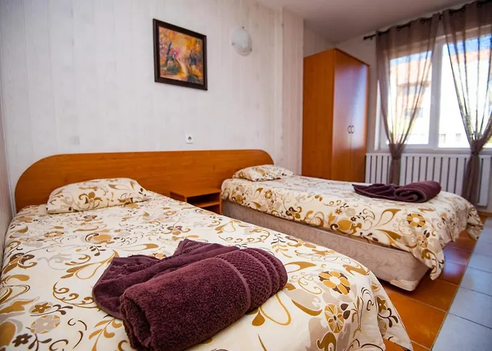 семеен надежда 2* Razlog