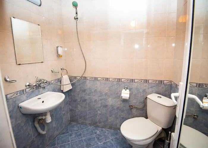 Apartahotel семеен надежда 2*